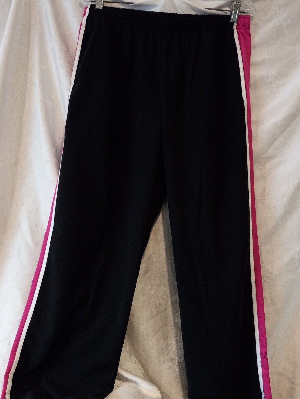 Nike Womens Black Pants with Pink Side Stripe, Pockets Size L 12-14
